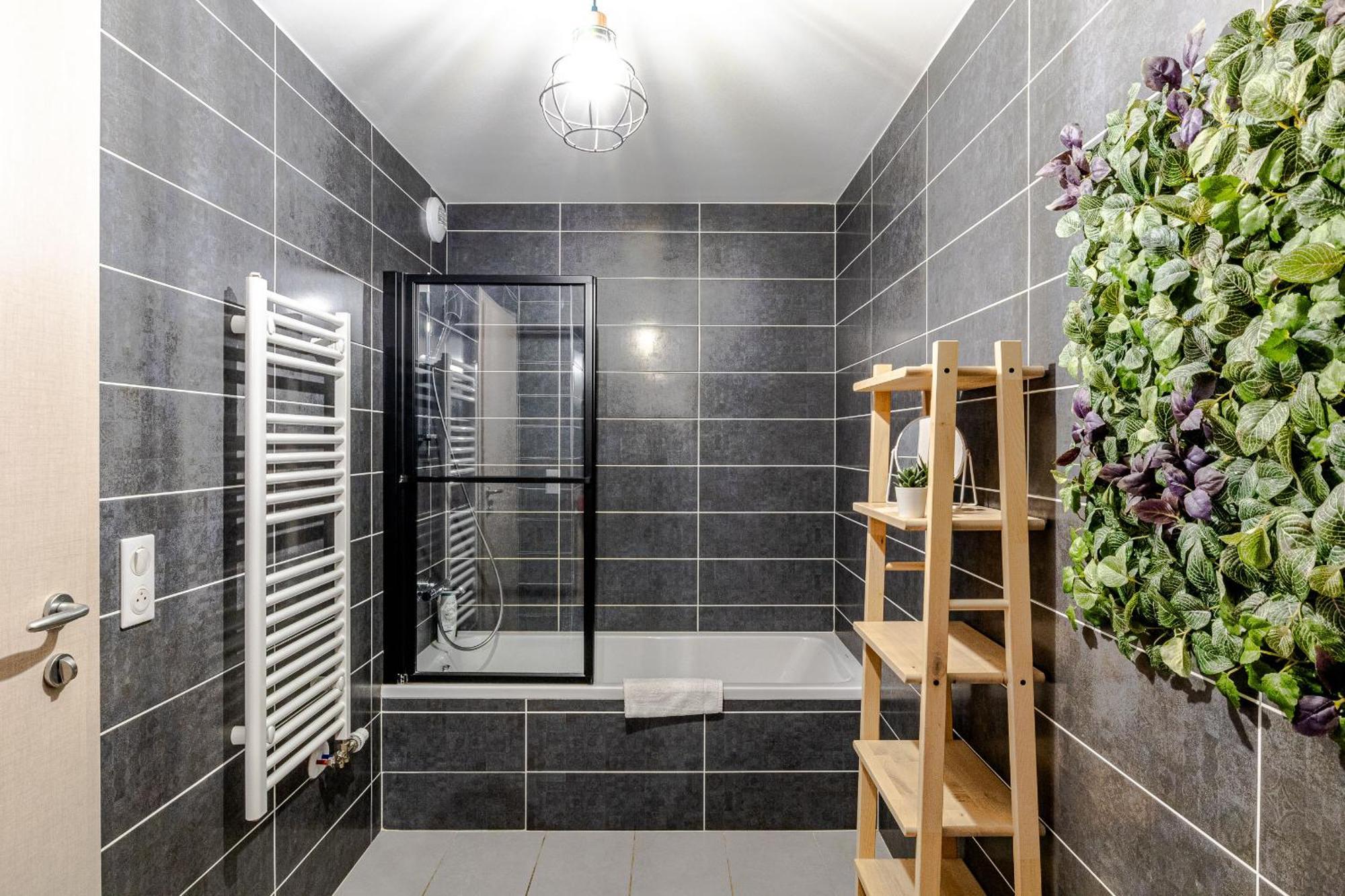 Reflet Du Veyrier 4 Etoiles - Proche Lac & Vieille Ville, Garage Prive, Secteur Recherche アヌシー エクステリア 写真