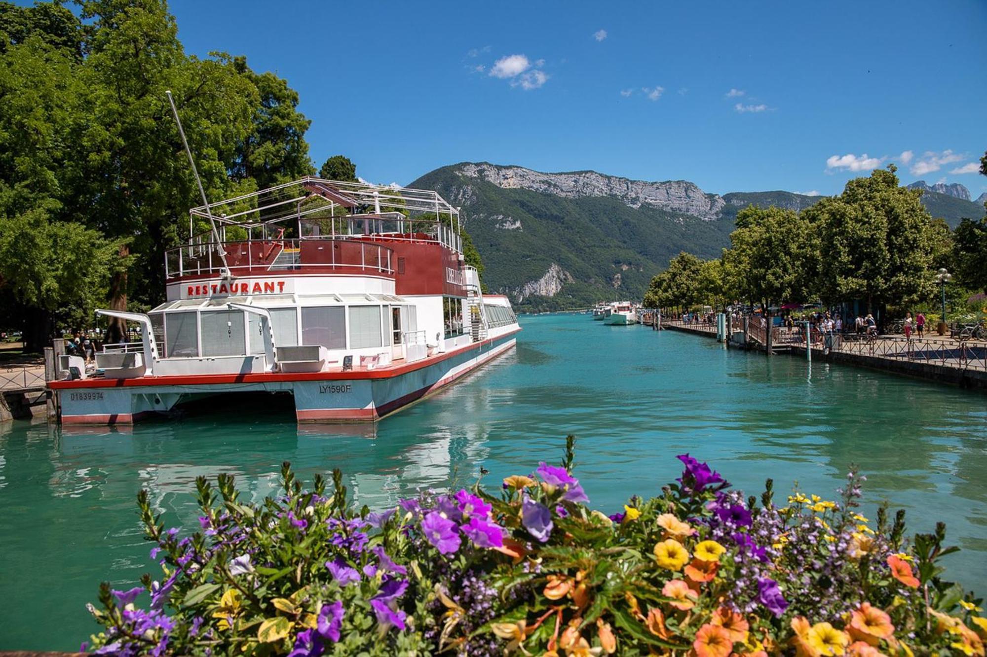 Reflet Du Veyrier 4 Etoiles - Proche Lac & Vieille Ville, Garage Prive, Secteur Recherche アヌシー エクステリア 写真